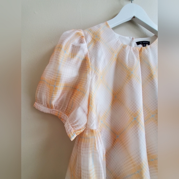 En Saison blouse plaid cream with hint of blue, babydoll fun puff sleeve - Picture 3 of 10